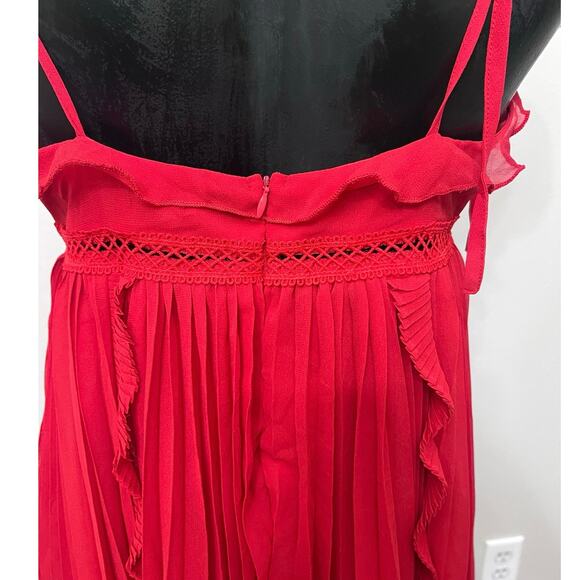 Lulu’s “Never a Dull Moment” Dress Sz L Babydoll TieStrap Pleated Dress Cocktail - Picture 3 of 8